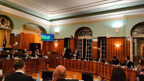 Rivieracqua, ingresso del socio privato infiamma il Consiglio: polemiche su coerenza e tutela del territorio Rivieracqua, ingresso del socio privato infiamma il Consiglio: polemiche su coerenza e tutela del territorio