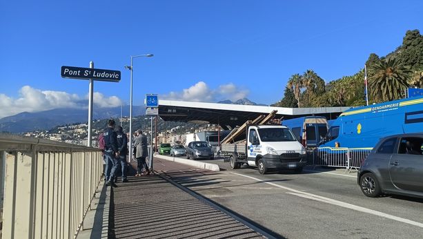 Grave attentato dei giorni scorsi a Mosca: riunione in Prefettura, accentuate le misure di vigilanza Grave attentato dei giorni scorsi a Mosca: riunione in Prefettura, accentuate le misure di vigilanza