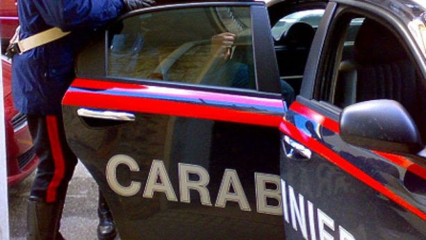 Weekend di controlli per i carabinieri nel Torinese: denunce per guida in stato di ebbrezza, furto, possesso di armi e droga Weekend di controlli per i carabinieri nel Torinese: denunce per guida in stato di ebbrezza, furto, possesso di armi e droga