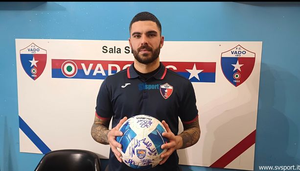 Fotonotizia | Vado, quattro gol al Saluzzo e pallone a casa per Davide Arras Fotonotizia | Vado, quattro gol al Saluzzo e pallone a casa per Davide Arras