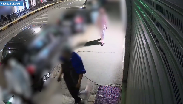 Erano il terrore della periferia di Torino, in manette baby gang: minacciavano con taser e cocci di vetro