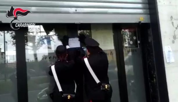 Violenta rissa in un ristorante cinese: i carabinieri arrestano tre persone e chiudono il locale