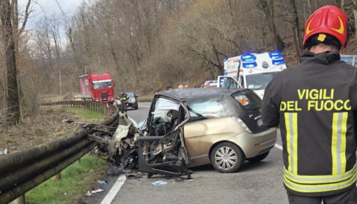 Incidente sulla statale della Valganna, non ce l'ha fatta la ragazza di 27 anni Incidente sulla statale della Valganna, non ce l'ha fatta la ragazza di 27 anni