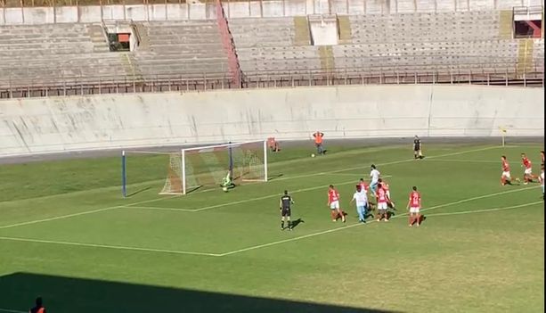 Pari giusto in una gara brutta e cattiva tra Varese e Chieri