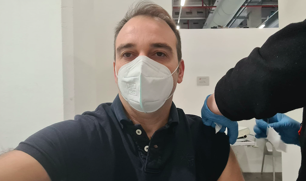 Terza dose di vaccino anti Covid per il sindaco Lo Russo: “E’ l’unico modo per uscire dalla pandemia”