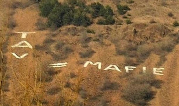 Val Susa, esposto dei Radicali contro la scritta “Tav=mafie” sul Monte Musinè: “Infamante e illegale” Val Susa, esposto dei Radicali contro la scritta “Tav=mafie” sul Monte Musinè: “Infamante e illegale”