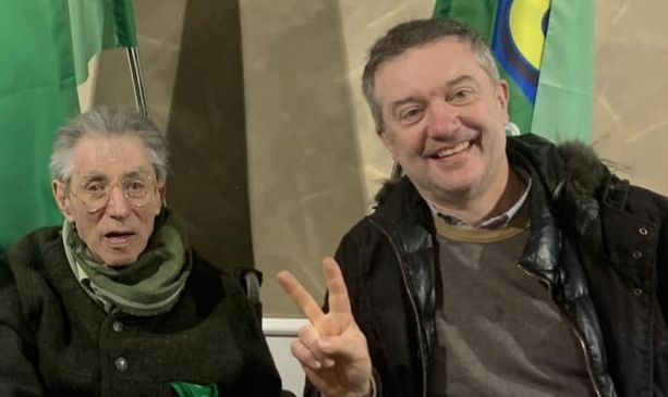 «Umberto mi ha guardato: ma tu sei di Busto? La Lega e questi giorni di emozioni» «Umberto mi ha guardato: ma tu sei di Busto? La Lega e questi giorni di emozioni»