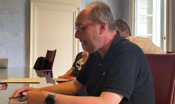 Il presidente del Varese al Comune: «Lavori allo stadio da ultimare inderogabilmente il 19 luglio. Indisponibili a fornire alcuna garanzia economica sugli stessi»