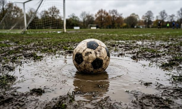 Calcio | Il maltempo incombe sul week end, potrebbero scattare i primi rinvii automatici