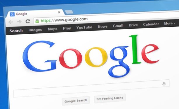Truffava gruppo albese sulla pubblicità on line? Consulente citato a giudizio