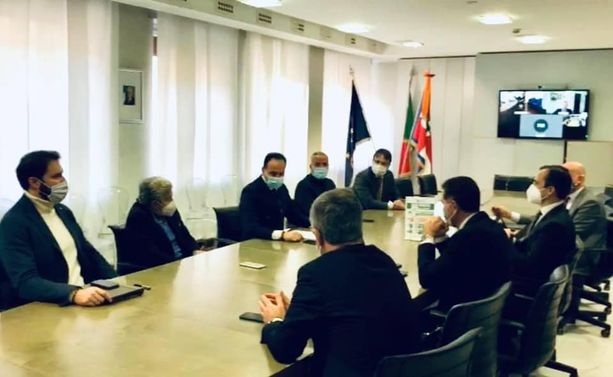 Il Piemonte scrive a Draghi per chiedere di acquistare in autonomia i vaccini per i lavoratori delle aziende [DOCUMENTO]