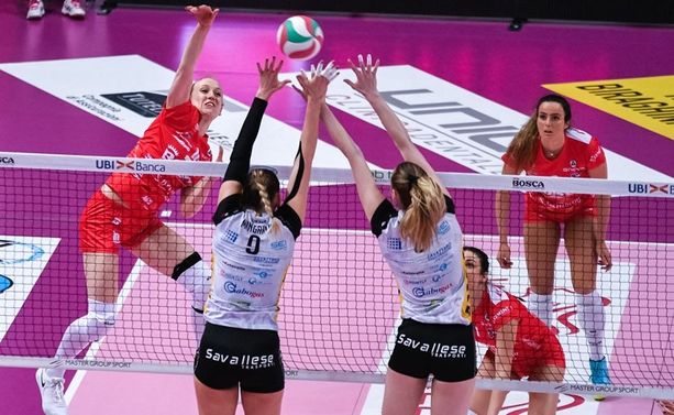 Bosca S.Bernardo Cuneo cade al tie-break contro Brescia, le voci dal Pala UBI Banca (VIDEO) Bosca S.Bernardo Cuneo cade al tie-break contro Brescia, le voci dal Pala UBI Banca (VIDEO)