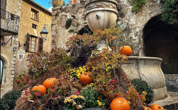 Da Saint Paul de Vence l’invito a festeggiare l’autunno Da Saint Paul de Vence l’invito a festeggiare l’autunno