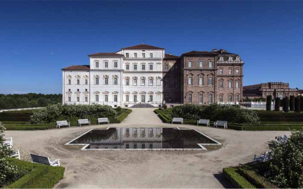 Note d'armonia sulla scalinata della Galleria Grande, Venaria si regala una nuova Meraviglia sul far della sera Note d'armonia sulla scalinata della Galleria Grande, Venaria si regala una nuova Meraviglia sul far della sera