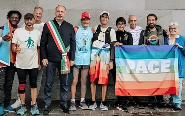 In corsa per la pace: la maratona di Ghiberti da Asti fino ad Assisi