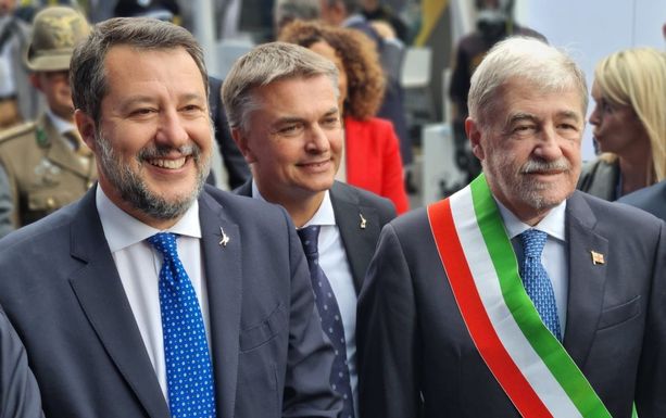 Matteo Salvini torna a Genova e promette tempi certi per la diga: “Pronta entro novembre 2026” Matteo Salvini torna a Genova e promette tempi certi per la diga: “Pronta entro novembre 2026”