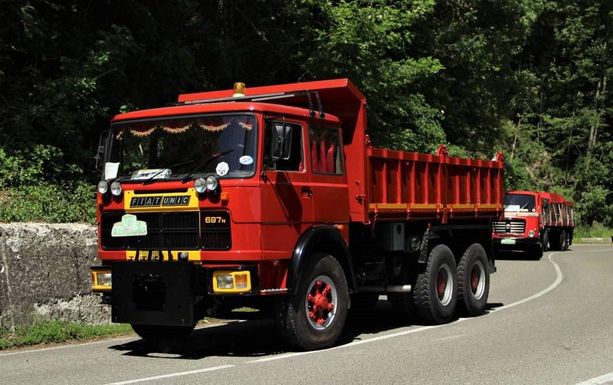 Camion storici in sfilata nel Pinerolese e nel Cuneese Camion storici in sfilata nel Pinerolese e nel Cuneese