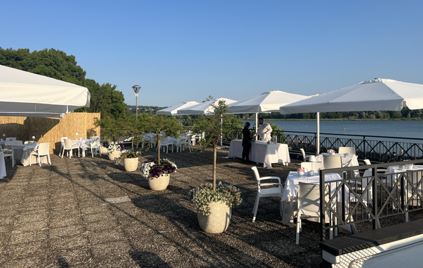 VIDEO e FOTO - Eleganza e una terrazza con vista a 360°: un Lido così non si era mai visto VIDEO e FOTO - Eleganza e una terrazza con vista a 360°: un Lido così non si era mai visto