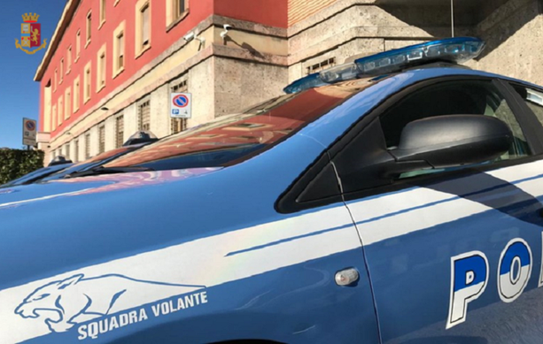Furti nei negozi di Varese, la polizia arresta un uomo dopo due colpi notturni in piadineria e autoscuola Furti nei negozi di Varese, la polizia arresta un uomo dopo due colpi notturni in piadineria e autoscuola