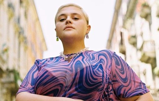 Nel singolo ‘Mezzo rotto’ Alessandra Amoroso e BigMama insieme per la prima volta Nel singolo ‘Mezzo rotto’ Alessandra Amoroso e BigMama insieme per la prima volta