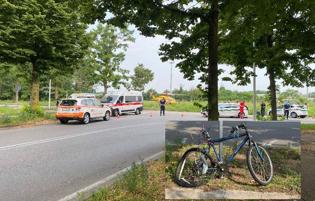 VIDEO E FOTO. Scontro tra una moto e un'auto in zona industriale a Busto: grave un uomo di 55 anni