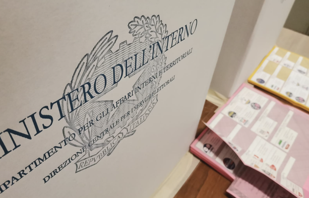 IN DIRETTA. Elezioni, gli exit poll danno il centrodestra tra il 43% e il 47%, centrosinistra tra il 25% e il 29%. Primo partito FdI al 25% IN DIRETTA. Elezioni, gli exit poll danno il centrodestra tra il 43% e il 47%, centrosinistra tra il 25% e il 29%. Primo partito FdI al 25%