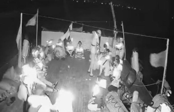 La Flotilla arrembata dall'esercito israeliano, Genova pronta a bloccare il porto da subito La Flotilla arrembata dall'esercito israeliano, Genova pronta a bloccare il porto da subito