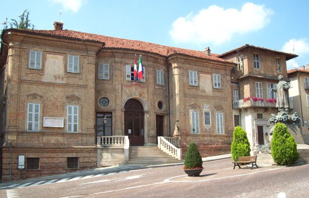 Bra, prima seduta per la rinnovata Giunta. Demaria: attenzione ad ambiente, fasce deboli e giovani Bra, prima seduta per la rinnovata Giunta. Demaria: attenzione ad ambiente, fasce deboli e giovani