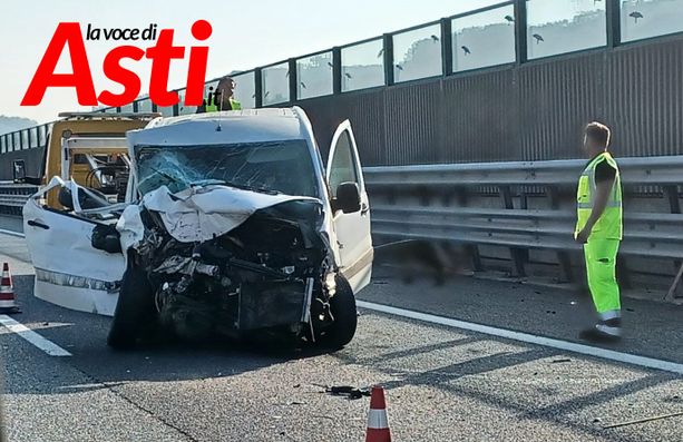 Disagi e code in tangenziale causa incidente Disagi e code in tangenziale causa incidente