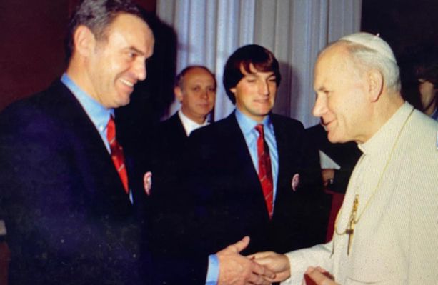 Addio Veglio Astori, l'"artigiano" dei muscoli: le sue mani dietro i successi dei campionissimi di sci, ciclismo e del Varese Addio Veglio Astori, l'"artigiano" dei muscoli: le sue mani dietro i successi dei campionissimi di sci, ciclismo e del Varese