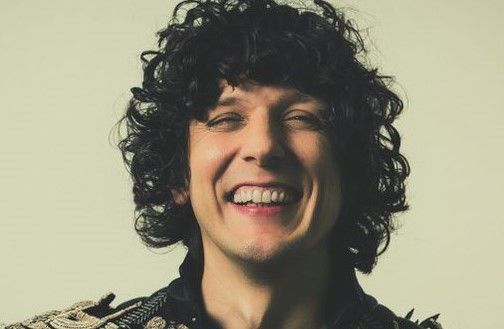 Esce il nuovo singolo di Ermal Meta, ‘Io ti conosco’, dopo il successo del tour estivo