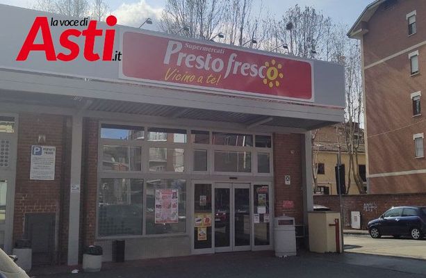 Un eroico cliente ha sventato una rapina al 'Prestofresco' di corso Alessandria