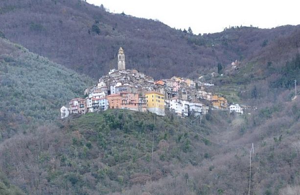 Ristrutturazione di un'area festeggiamenti nell'entroterra, nuovi guai per la Edilcantieri: indagati i fratelli Speranza e un funzionario comunale