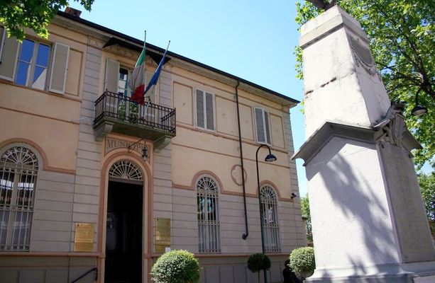 Polemica a Brandizzo per l'aumento dell'Irpef, il sindaco Bodoni: "Non avevamo altra scelta" Polemica a Brandizzo per l'aumento dell'Irpef, il sindaco Bodoni: "Non avevamo altra scelta"