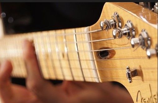 Dall’inedita collaborazione tra Carlos Santana e Grupo Frontera nasce ‘Me retiro’ Dall’inedita collaborazione tra Carlos Santana e Grupo Frontera nasce ‘Me retiro’