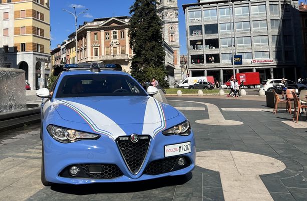 Controlli in alcuni negozi &quot;etnici&quot; di Varese, identificate venti persone e multe per quasi 4mila euro