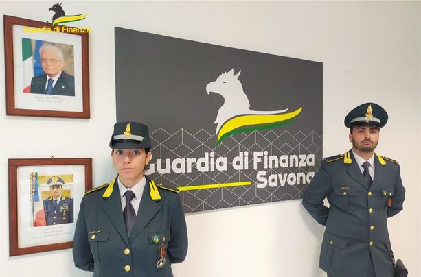 Truffa bonus edilizi, blitz della Finanza: sequestrato un miliardo di euro in crediti fiscali e denunciati 311 soggetti economici Truffa bonus edilizi, blitz della Finanza: sequestrato un miliardo di euro in crediti fiscali e denunciati 311 soggetti economici