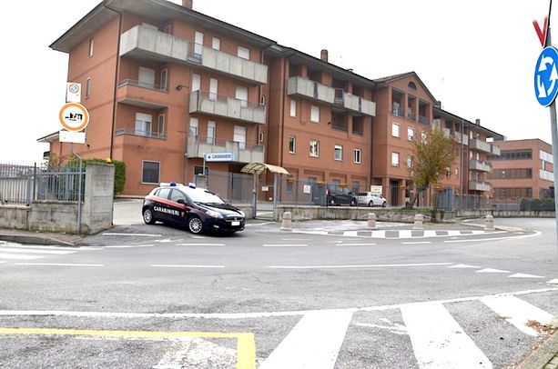 Bra, evade dai domiciliari e rapina un corriere. Arrestato dai Carabinieri Bra, evade dai domiciliari e rapina un corriere. Arrestato dai Carabinieri