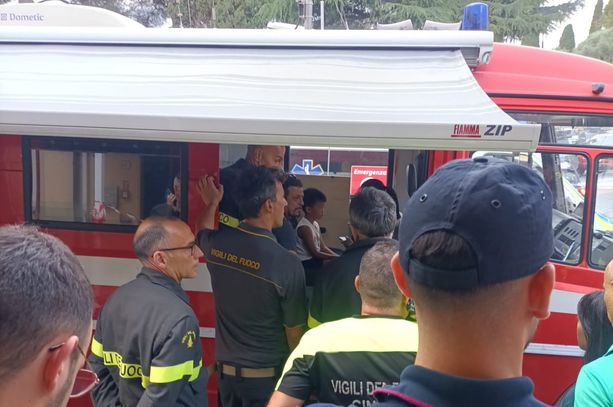 Ventimiglia, ritrovato il piccolo Allen: sta bene e riabbraccia i genitori (Foto)