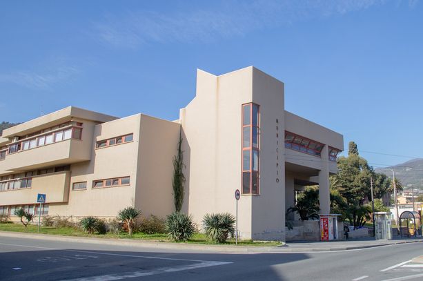 Maxi bollette di Rivieracqua: i cittadini ieri in Comune, Conio "Chiederemo all'azienda di partecipare al Consiglio" Maxi bollette di Rivieracqua: i cittadini ieri in Comune, Conio "Chiederemo all'azienda di partecipare al Consiglio"