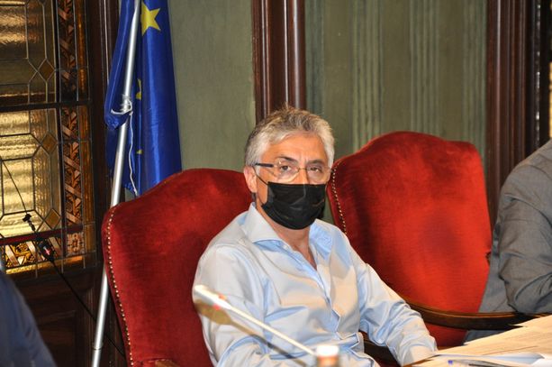 Alba, dagli assenti in Consiglio messaggi di pace al sindaco: "Dispiaciuti, Bo garante di un nuovo inizio"