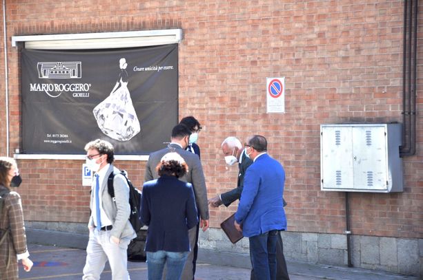 Gallo Grinzane, la dinamica della sparatoria per cinque ore al vaglio dei periti
