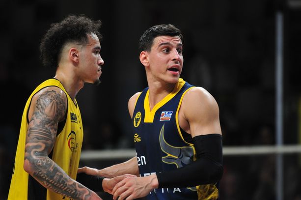 A2, Bergamo al tappeto: quinta vittoria consecutiva per Basket Torino e vetta solitaria