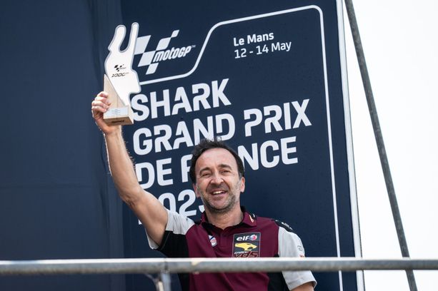 Storie di Orgoglio Astigiano. Lucio Nicastro, capo tecnico in Moto2: &quot;Giro il mondo per lavoro, ma solo a Belveglio trovo la pace di cui ho bisogno. Non mi stanco mai di tornare a casa&quot;