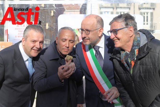 Asti valorizza i "Gioielli del Territorio": inaugurata in piazza San Secondo la Fiera del Tartufo [FOTO]