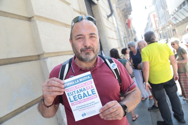 L’eutanasia approda in Regione: “Manca il coraggio della Toscana, ora chiediamo sostegno all’iniziativa popolare” [VIDEO]