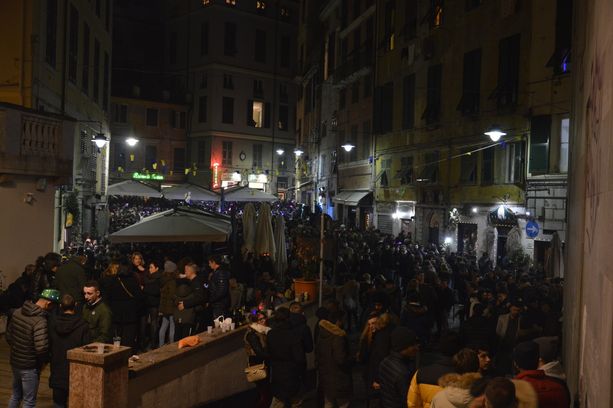 Movida, Avvenente: "A sforare i decibel è il chiacchiericcio, colpa della conformazione dei palazzi" Movida, Avvenente: "A sforare i decibel è il chiacchiericcio, colpa della conformazione dei palazzi"