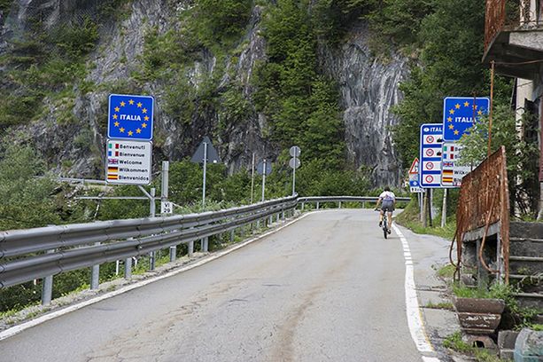 Montagna Viva: il movimento politico ticinese si confronta con i frontalieri vigezzini Montagna Viva: il movimento politico ticinese si confronta con i frontalieri vigezzini