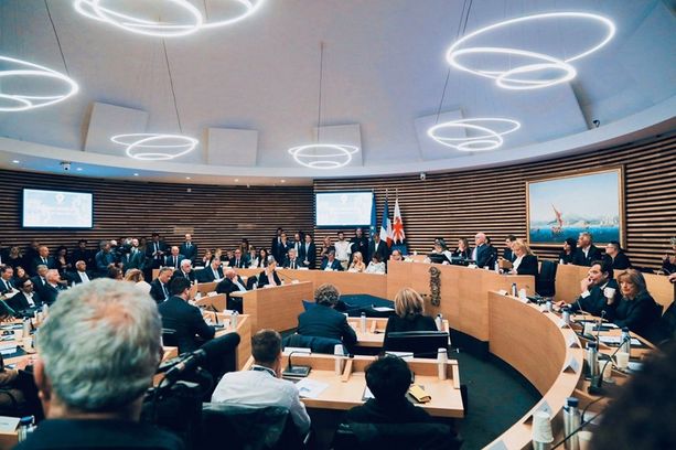 Nizza volta pagina: Éric Ciotti eletto sindaco con larga maggioranza Nizza volta pagina: Éric Ciotti eletto sindaco con larga maggioranza