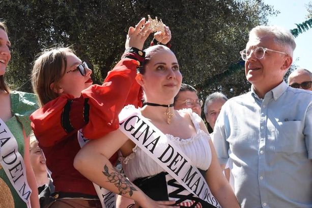 Oggi, ai giardini di Cimiez, torna il Festin des Mai (Foto) Oggi, ai giardini di Cimiez, torna il Festin des Mai (Foto)